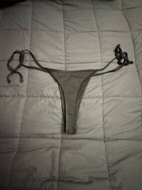 Dippin’ Daisy’s Side-Tie Hipster String Bikini Bottoms - Size: OS - NWOT